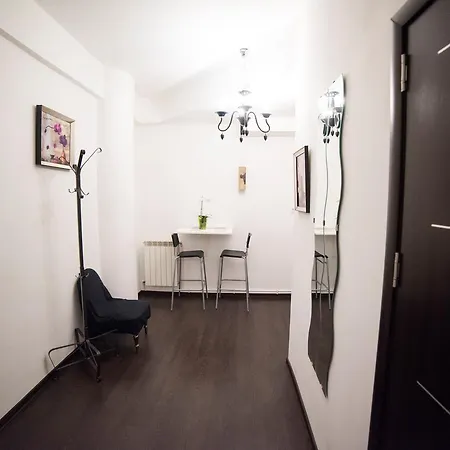 Victory Studio In Old Town Bukarest